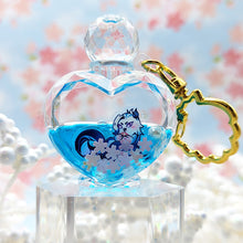 Load image into Gallery viewer, Lil Nuevill-Otter | Genshin Impact Nuevillette | Heart Perfume Bottle Charm
